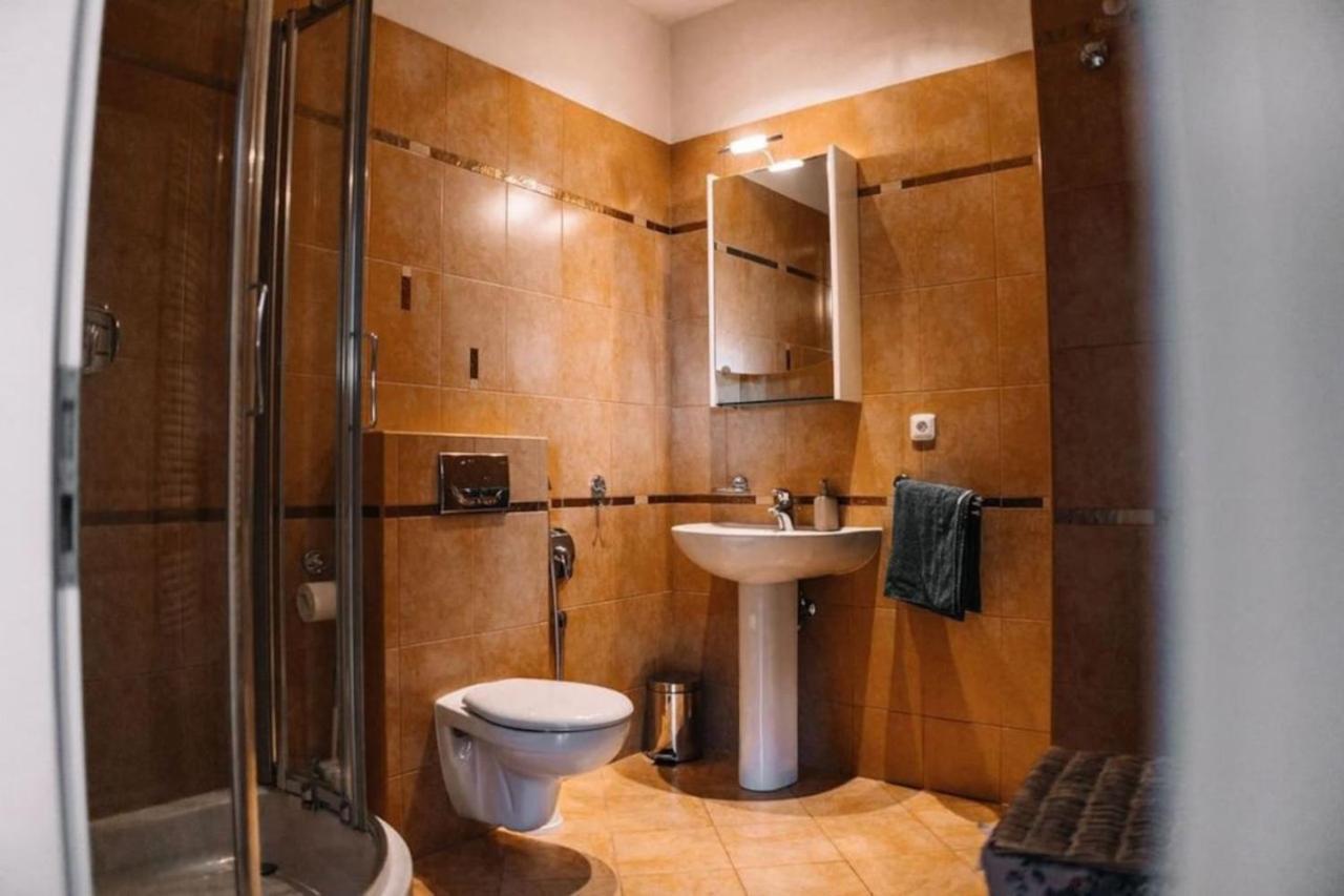 Riverside Duplex Loft Praha